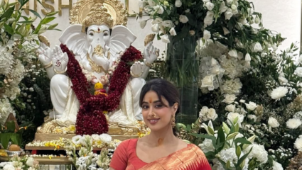 गणरायाच्या भक्तीत लीन, वक्रतुंडाच्या चरणाशी धुंद जान्हवी!