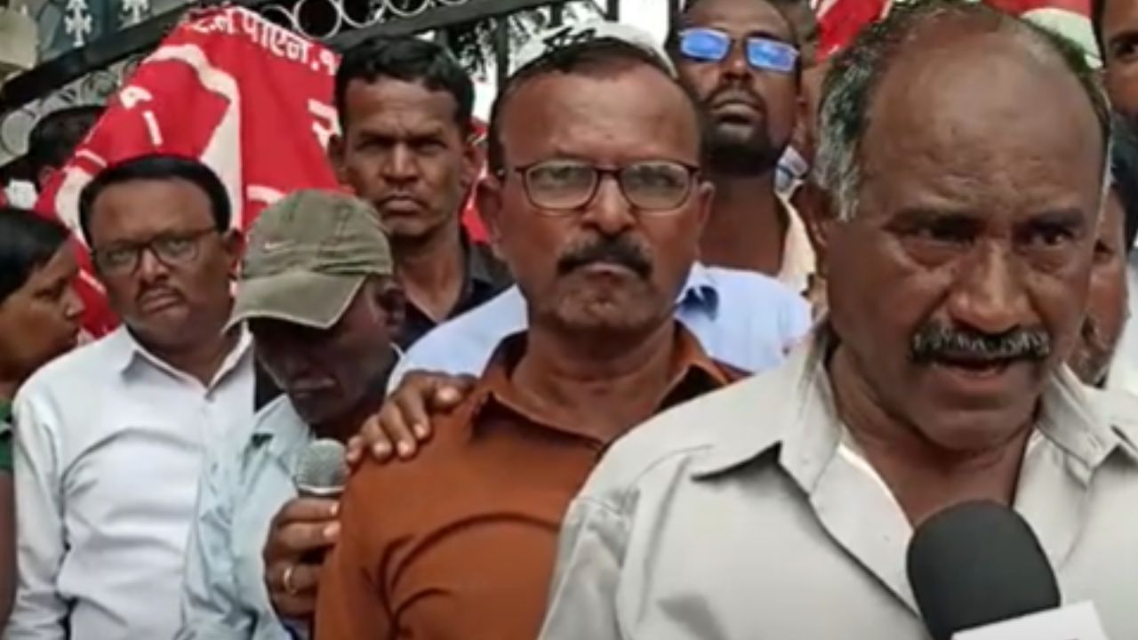 Sangli News Pay The Outstanding Salaries On Time Gram Panchayat Employees Are Aggressive March Against Bjp Government