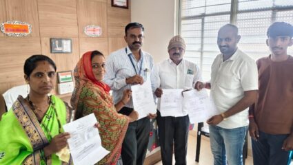 सावळजमध्ये राजकीय खळबळ; माजी सरपंच- उपसरपंचासह 4 सदस्यांनी दिला राजीनामा