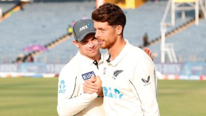 ZIM vs NZ : न्युझीलंडच्या अडचणी वाढल्या! दुखापतीमुळे कॅप्टन मालिकेमधुन बाहेर