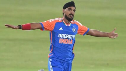 अर्शदीप सिंग इतिहास रचण्याच्या उंबरठ्यावर, 1 विकेट घेताच नावावर करेल विक्रम