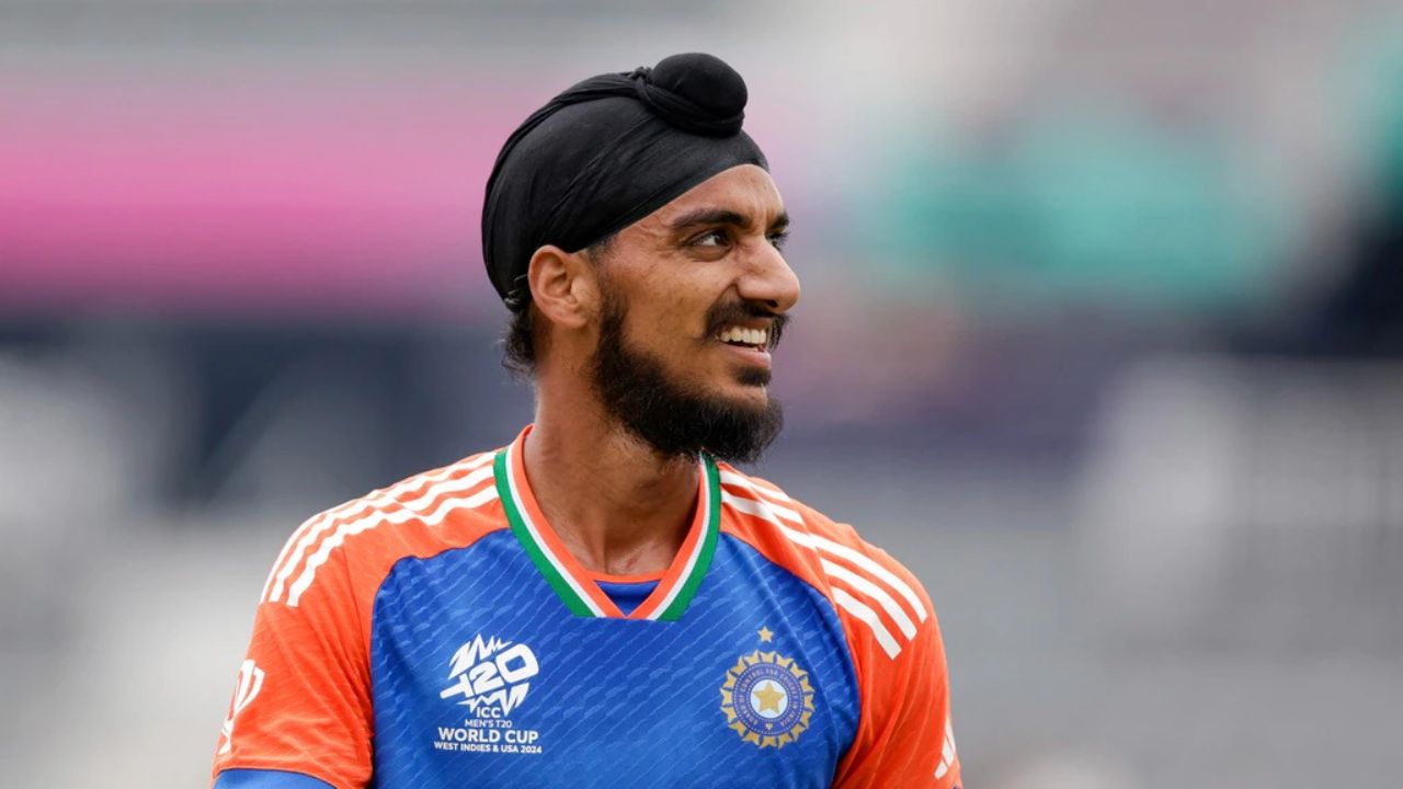 आशिया कप २०२५ हा टी-२० फॉरमॅटमध्ये होणार आहे. अशा परिस्थितीत, जर अर्शदीप आशिया कपसाठी भारतीय संघाचा भाग झाला तर तो लवकरच त्याचे १०० टी-२० विकेट पूर्ण करेल. फोटो सौजन्य - सोशल मिडीया