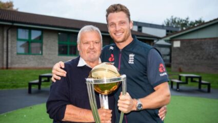 या इंग्लिश खेळाडूवर कोसळला दुःखाचा डोंगर! सोशल मिडियावर शेअर केली भावुक पोस्ट