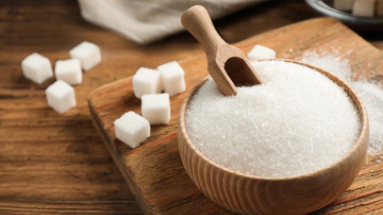 Indian Sugar Production: भारतातील साखर उत्पादन घटण्याची शक्यता; अतिवृष्टीमुळे २०७ पैकी निम्मे कारखाने बंद