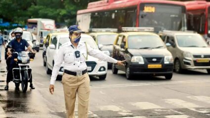 तासगावात महिला वाहतूक पोलिसाशी गैरवर्तन, तरुणावर गुन्हा दाखल; नेमकं काय घडलं?