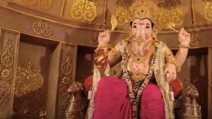 Navi Mumbai : वाशीमध्ये नवसाला पावणाऱ्या महाराजाचे भव्य आगमन
