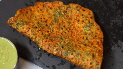 गव्हाच्या पिठापासून बनवा पौष्टिक अन् झटपट तयार होणारं खमंग धिरडं; सकाळच्या नाश्त्यासाठी परफेक्ट पर्याय