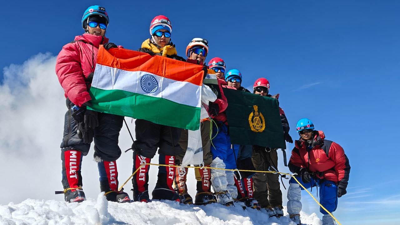 ITBP: महिला गिर्यारोहकांचा भीम पराक्रम; ITBP च्या टीमने कारगिलमधील माउंट नुनवर फडकवला तिरंगा