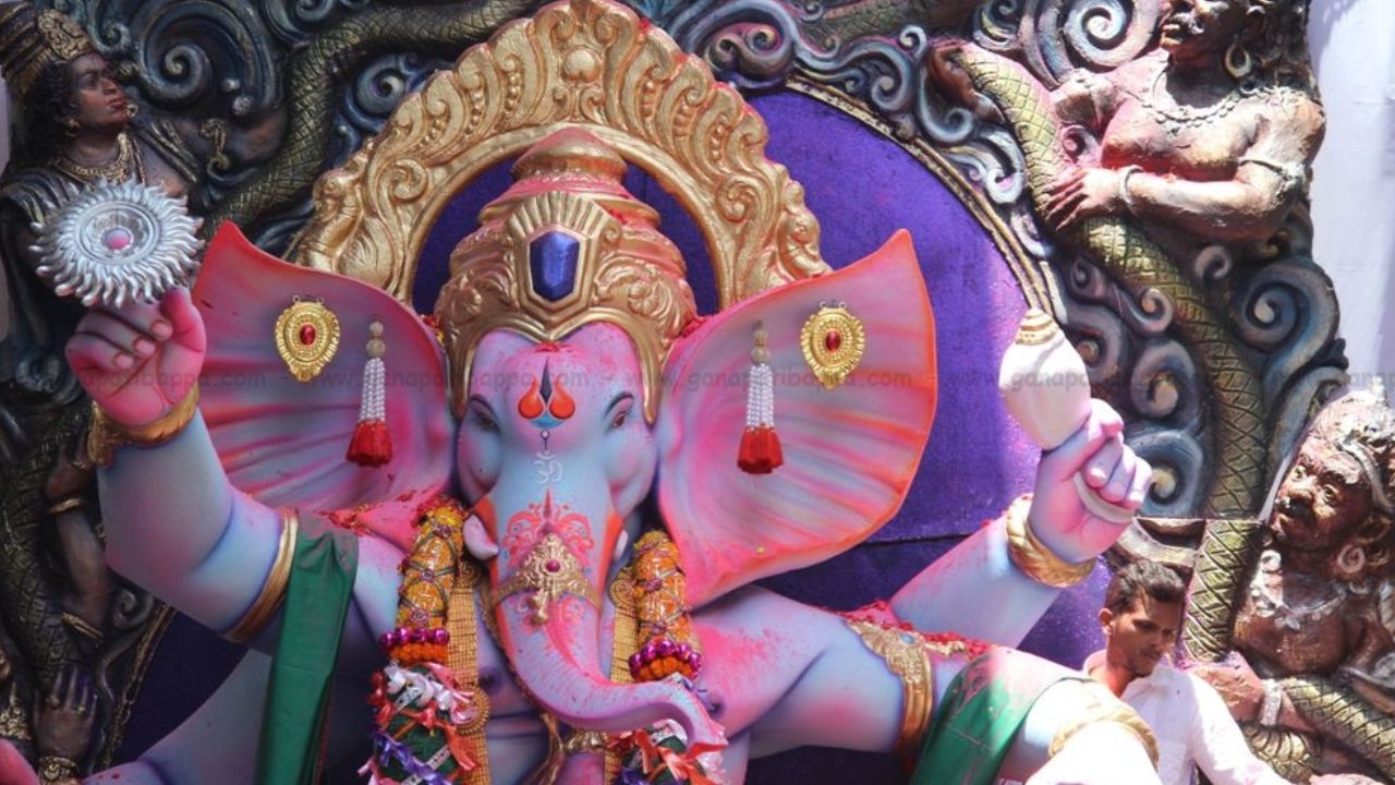 Ganesh Chaturthi 2025 : 58 वर्षांची परंपरा, देखाव्यासाठी प्रसिद्ध असा तेजुकायाचा राजा; लालबाग-परळच्या मंडळाच्या स्थापनेची गोष्ट