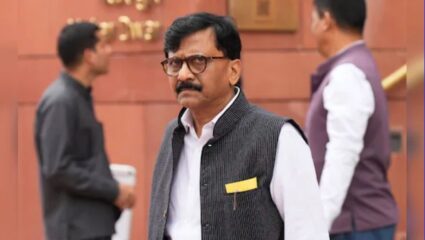 ‘संजय राऊत हे पाकिस्तानचे प्रवक्ते त्यांना पाकिस्तान जिंकल्यावर जास्त आनंद’…; भाजपच्या नेत्यांचा धारदार वार