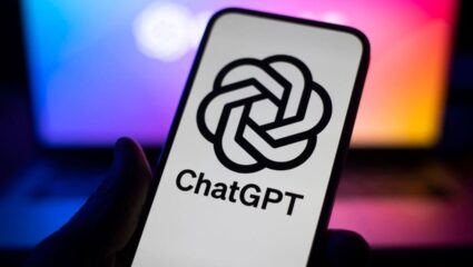 18 वर्षांहून कमी वयाच्या युजर्ससाठी लवकरच लाँच होणार ChatGPT चं नवं वर्जन! कंपनीने का घेतला निर्णय? हे आहे कारण