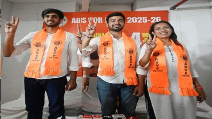 DUSU Election Result : दिल्ली विद्यापीठात सत्तांतर, अध्यक्षपदासह तीन पदांवर अभाविपने मिळवला विजय