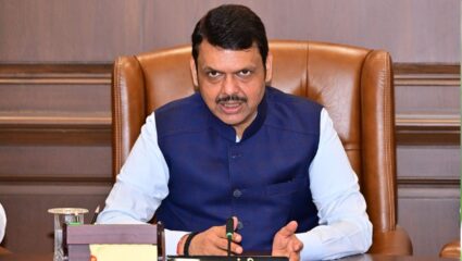 Devendra Fadnavis : “वन-आधारित उपजीविकेला कृषी व पणन क्षेत्रात ‘नाबार्ड’च्या सहभागाने मिळेल चालना – देवेंद्र फडणवीस