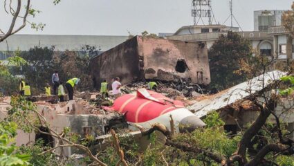 अहमदाबाद विमान अपघातग्रस्तांना मिळणार न्याय? अखेर Boeing विरोधात अमेरिकेत खटला दाखल