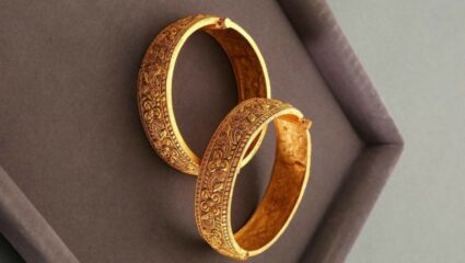 Todays Gold-Silver Price: सोन्याच्या भावात किंचीत घसरण, 22 कॅरेटच्या 10 ग्रॅमसाठी मोजावे लागणार इतके रुपये