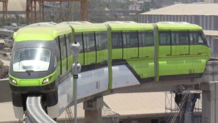 मुंबईची Monorail सेवा पुन्हा एकदा ठप्प; वारंवार येणाऱ्या तांत्रिक बिघाडामुळे MMRDA चा मोठा निर्णय