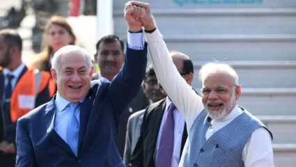 India-Israel Ties : भारत-इस्रायलमध्ये होणार मोठा अर्थिक करार! टॅरिफ वादाच्या पार्श्वभूमीवर ट्रम्पला 420 चा करंट