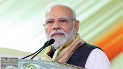 महिलांच्या बँक खात्यात आता थेट 10000 रुपये येणार; पंतप्रधान मोदी करणार मोठी घोषणा