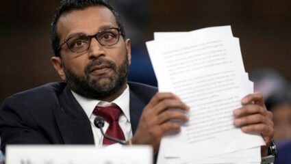 काश पटेल यांचे FBIचे संचालक पद धोक्यात? चार्ली कर्कच्या हत्येप्रकरणी होत आहे जोरदार टीका