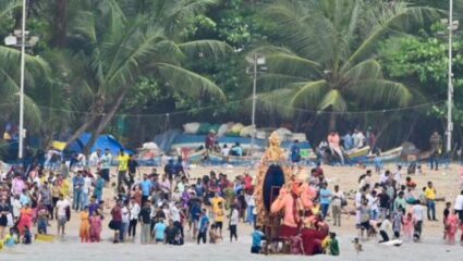 Lalbaugcha Raja Visarjan 2025: सात तासांपासून लालबागचा राजा गिरगाव चौपाटीवरीच, गणेशभक्तांमध्ये चिंतेचे वातावरण