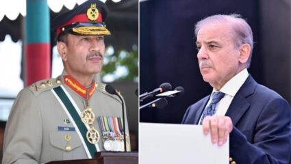 Pakistan Army: शहबाज शरीफ सनकले! असीम मुनीरच्या सैन्याने केला पाकिस्तानी लोकांवरच बॉम्बहल्ला; 30 हून अधिक मृत