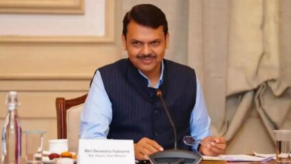 Cabinet Decision: शेतकऱ्यांसाठी मोठी अपडेट! वीज दर सवलतीला मार्च 2027 पर्यंत मुदतवाढ, मुख्यमंत्र्यांचे 4 महत्त्वाचे निर्णय