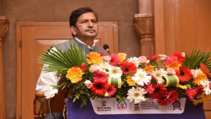 “कौशल्य विकासामुळेच देशाचा विकास शक्य, ‘टीम इंडिया’ म्हणून काम करूया”, मंगल प्रभात लोढा यांचा विश्वास