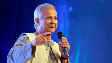 ‘ते आम्हाला तालिबानसारखे दाखवत आहेत’ ; मोहम्मद युनूस यांचे भारतावर गंभीर आरोप