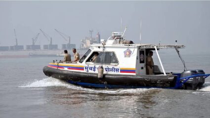 Mumbai High Alert : मुंबई हाय अलर्ट जारी, नौदलाच्या जवानाची रायफल घेऊन संशयित फरार
