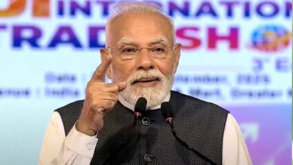 शेतकऱ्यांच्या फायद्याची बातमी! सौर ऊर्जा प्रकल्पातून मोठ्या प्रमाणात रोजगार निर्मिती, ४५४ सौर ऊर्जा प्रकल्पांचे लोकार्पण