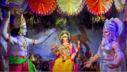 Sindhudurg : कुडाळच्या परब कुटुंबाचा गणराय ५२ दिवसांसाठी विराजमान