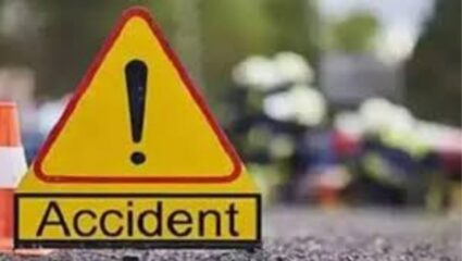 Sangli Accident : सांगलीत भीषण अपघात, एकाच कुटुंबातील तिघांचा जागीच मृत्यू, तर…