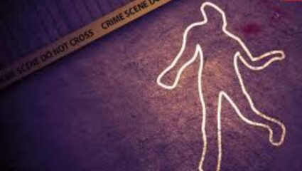 Beed Crime: बीड हादरलं! जन्मदात्या आईची पोटच्या मुलाने केली निर्घृण हत्या; घर नावावर न केल्याच्या रागातून डोक्यात दगड