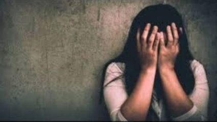 Mumbai Crime: पुजाऱ्यानेच केला तरुणीचा विनयभंग; गुन्हा दाखल होताच देवासमोरच घेतला फास