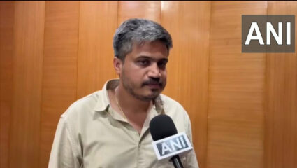 Rohit Pawar On Maratha Reservation: “दिलं म्हणायचं आणि तोंडाला…”; आरक्षणावरून रोहित पवारांचा सनसनाटी आरोप