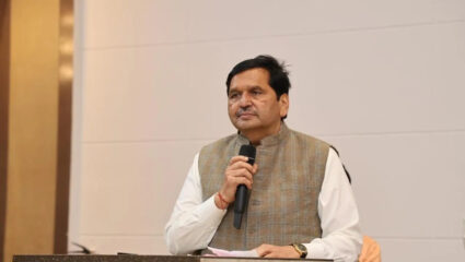 Mangal Prabhat Lodha: पंतप्रधान मोदींच्या 75 व्या वाढदिवसानिमित 75 हजार युवक युवतींना…; काय म्हणाले मंत्री लोढा?