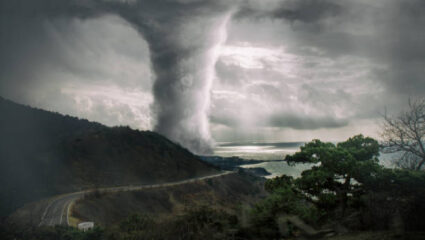 Ragasa Typhoon: 230 किमी प्रतीतास वेगाने देशात येतंय ‘महावादळ’; नागरिक सतर्क, आता तर…