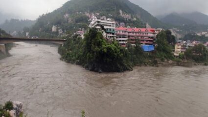 India Rain Alert: महाराष्ट्रासह ‘या’ राज्यात वरुणराजा तांडव करणार; IMD च्या रेड अलर्टने थेट…