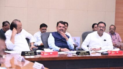 Devendra Fadnavis: “अजूनही काही भागात पूरस्थिती, त्यामुळे…” मुख्यमंत्री फडणवीसांचा मोठा निर्णय