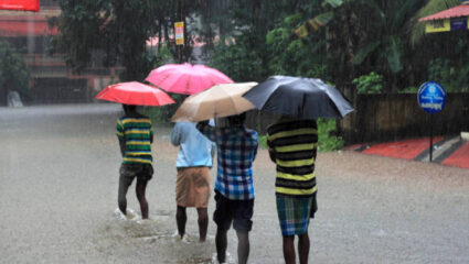 India Rain Alert: शानदार कमबॅक! ‘या’ राज्यांतील नागरिकांचा वीकेंड होणार गारेगार, IMD च्या अलर्टने चिंता वाढली