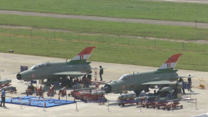 MIG 21 Retirement: भारताचा ‘बादशाह’ निवृत्त! मिग-21 ने अनेकदा पाकड्यांना चारली धूळ; पहा Video