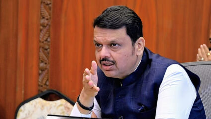 Fadnavis On Rahul Gandhi: फडणवीसांनी हायड्रोजन बॉम्बची हवाच काढली; म्हणाले, “लवंगी फटाका देखील…”