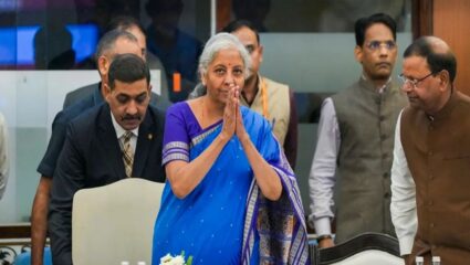 GST दरात कपात केल्याने देशातील गरीब आणि मध्यमवर्गाला दिलासा; २२ सप्टेंबरपासून नियम लागू होणार