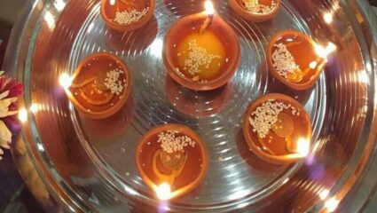 Pitru Paksha: पितृपक्षात घरामध्ये लावा या ठिकाणी कणकेचे दिवे, गरिबी होईल दूर आणि पूर्वज होतील प्रसन्न