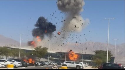Houthi Drone Strike : इस्रायलचे ‘मल्टिलेयर एअर डिफेन्स’ ठरले अपयशी; हुथी ड्रोनमुळे मोठा विध्वंस,पाहा VIDEO