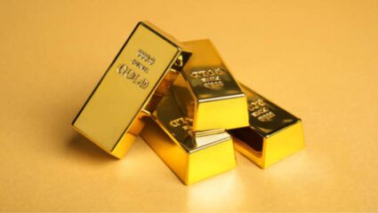 Todays Gold-Silver Price: सोनं पुन्हा टॉप गिअरमध्ये, चांदीचीही चमक वाढली! गुंतवणूकदारांचा फायदा, पण सर्वसामान्यांचं काय?