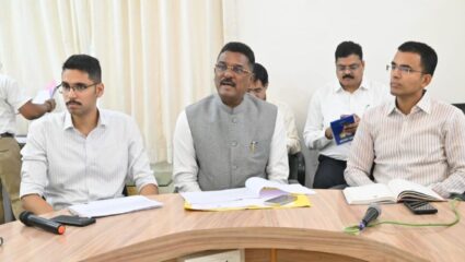 राज्यातील परिवहन विभागाचे सर्व चेक पोस्ट होणार बंद? परिवहन मंत्री प्रताप सरनाईक लवकरच घेणार निर्णय