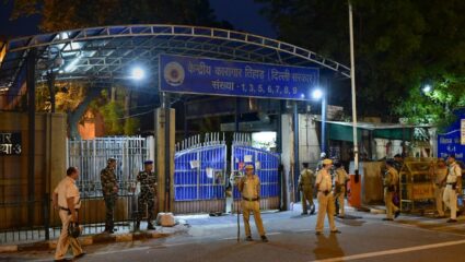 ब्रिटीश पथकाची तिहार तुरुंगाला भेट; माल्ल्या-नीरव मोदीसह फरार आरोपींना लवकरच भारतात आणणार?