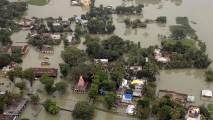Marathwada Heavy Rainfall: शेतकऱ्यांना १० हजार कोटींची मदत तात्काळ जाहीर करावी; माजी मुख्यमंत्र्यांची  केंद्राकडे मागणी