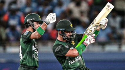 IND vs PAK: पाकडे सुधारणार नाहीत! अर्धशतकानंतर पाकिस्तानी फलंदाजाचे मैदानावर ‘गन सेलिब्रेशन’; चाहते संतापले